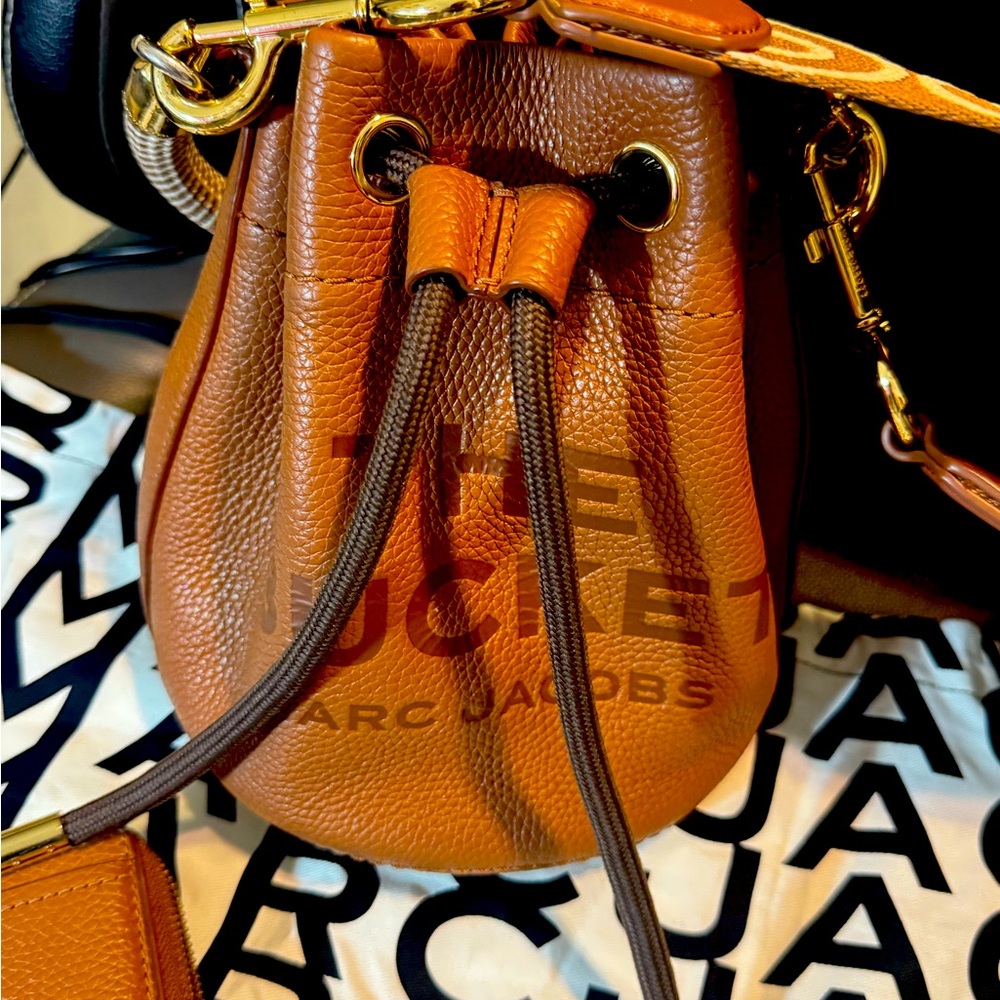 Marc Jacobs Tan Leather Drawstring Bucket Bag and matching wallet